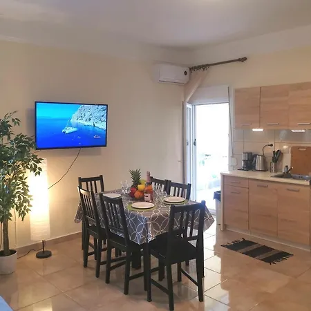 Seaside Bliss Apartment